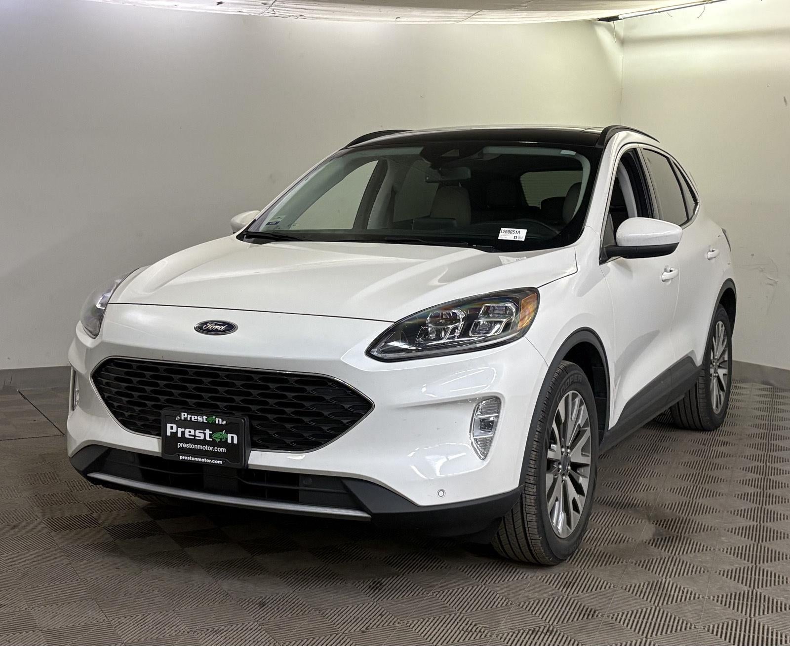 2022 Ford Escape Titanium