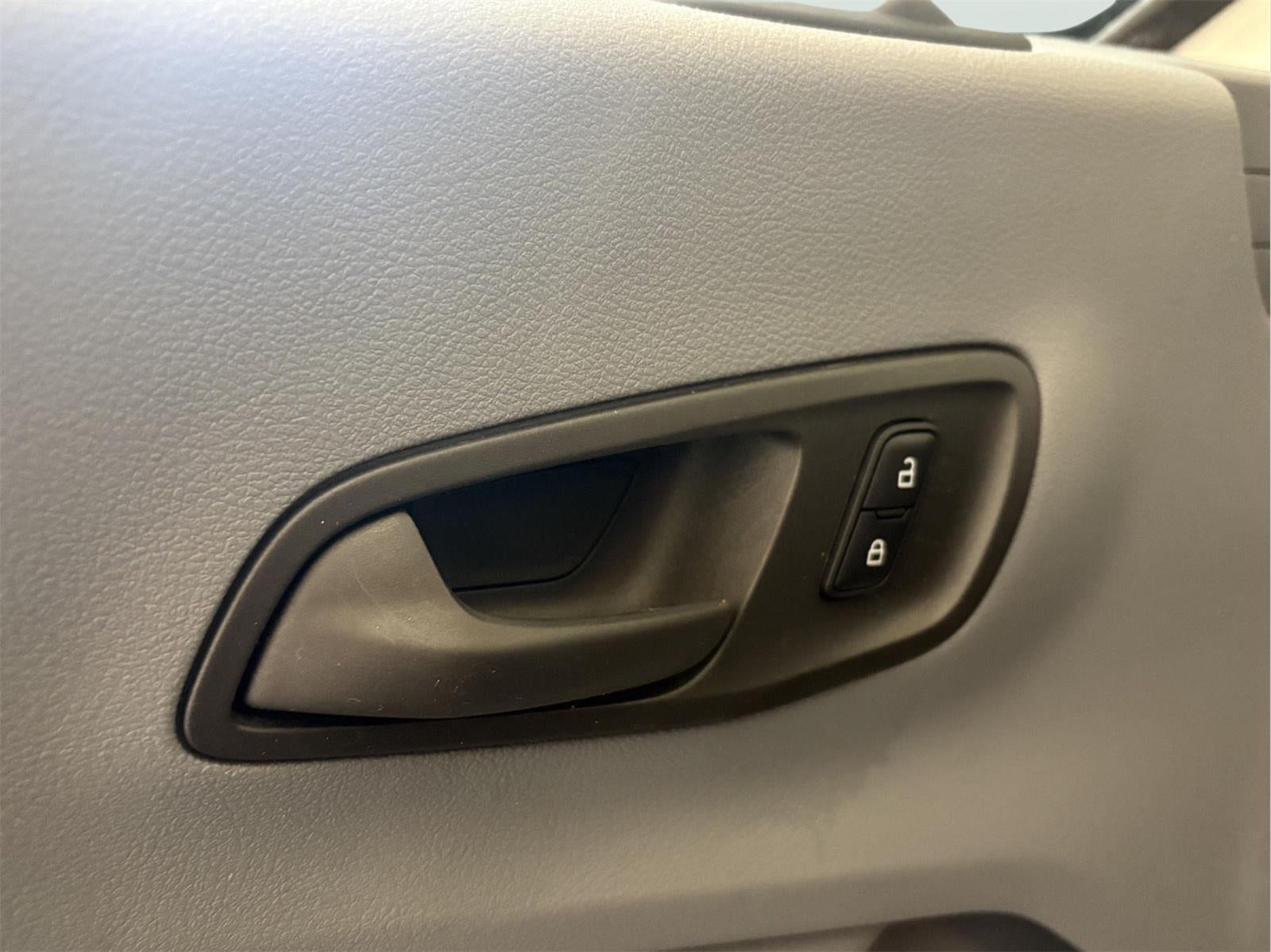 2019 Ford Transit T-250 130 Low Rf 9000 GVWR Sliding RH Dr