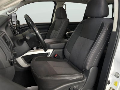 2023 Nissan Titan SV