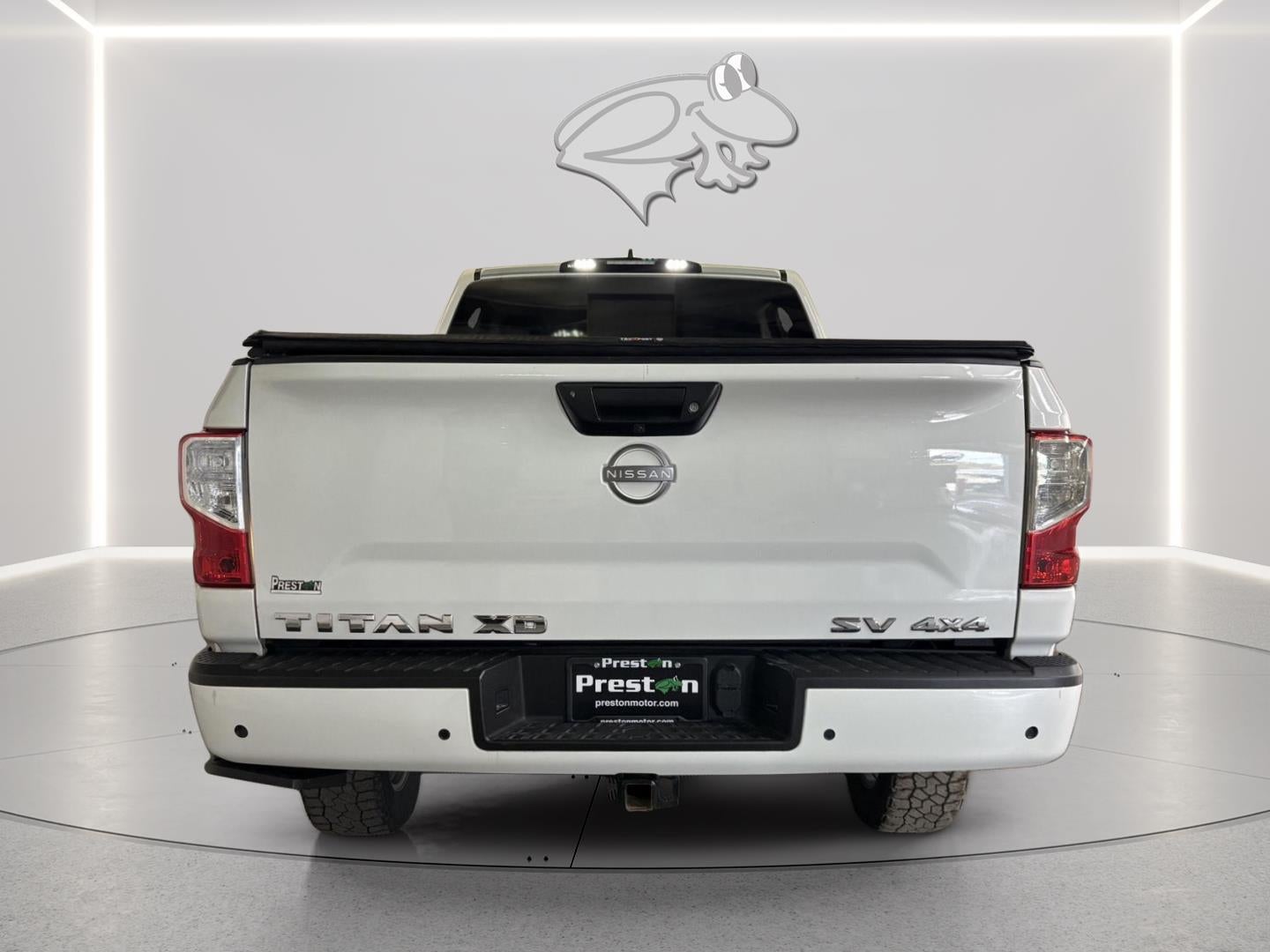 2023 Nissan Titan SV