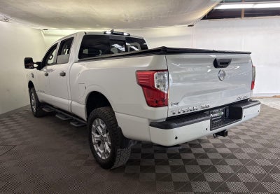 2023 Nissan Titan SV