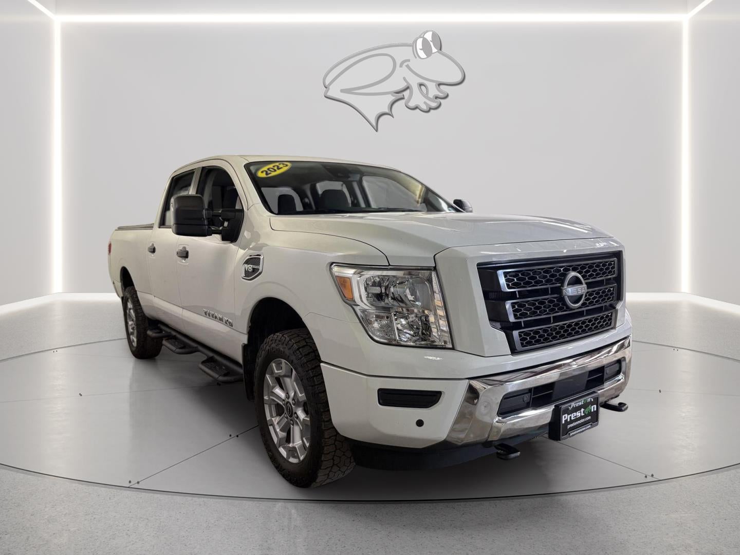 2023 Nissan Titan SV