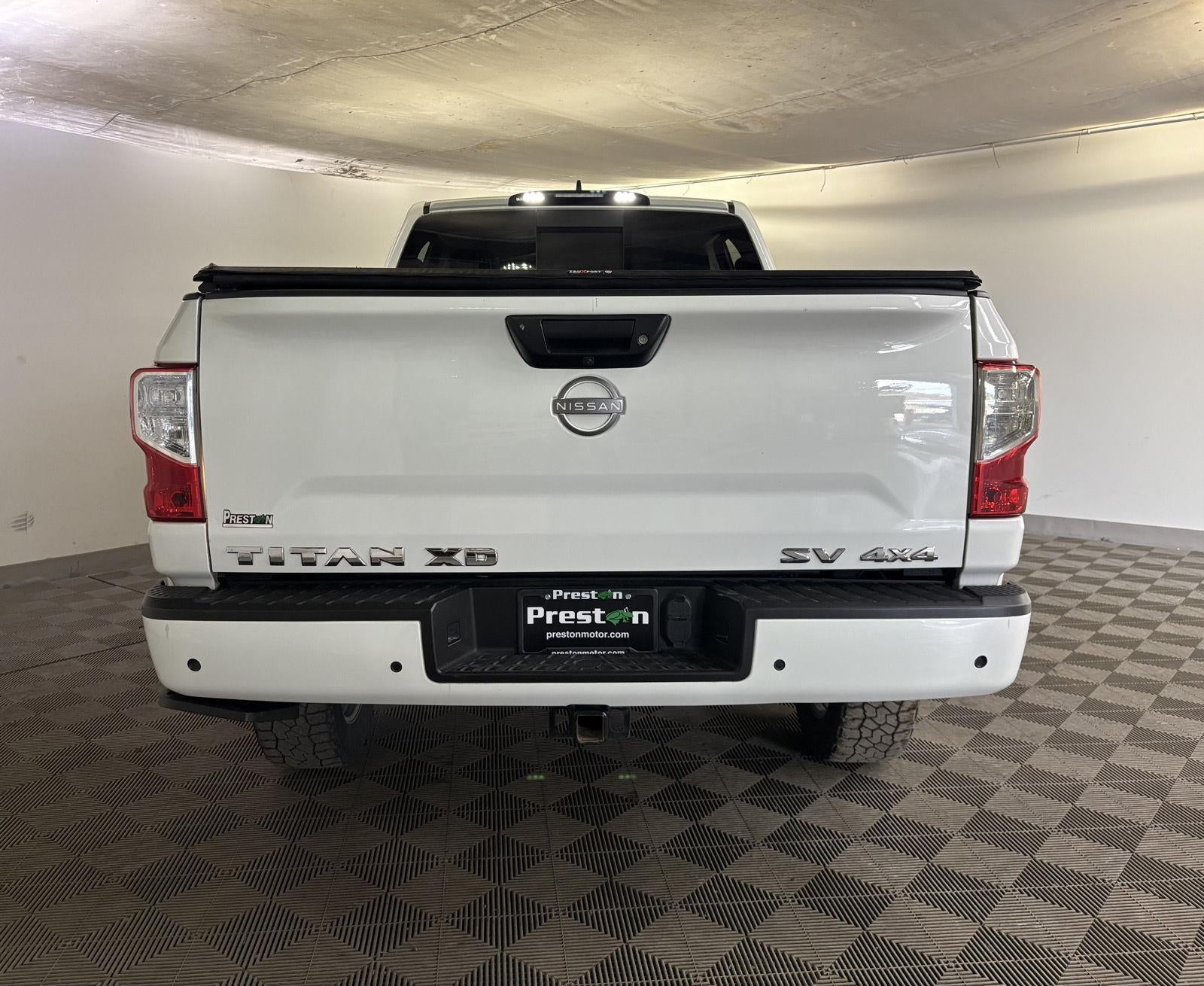 2023 Nissan Titan SV