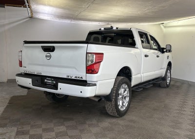 2023 Nissan Titan SV