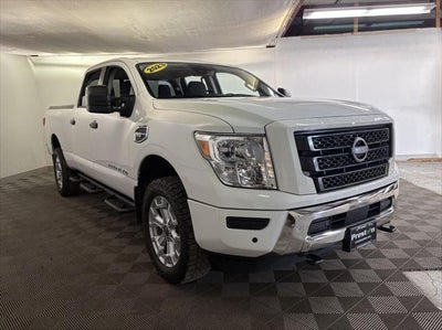 2023 Nissan Titan SV