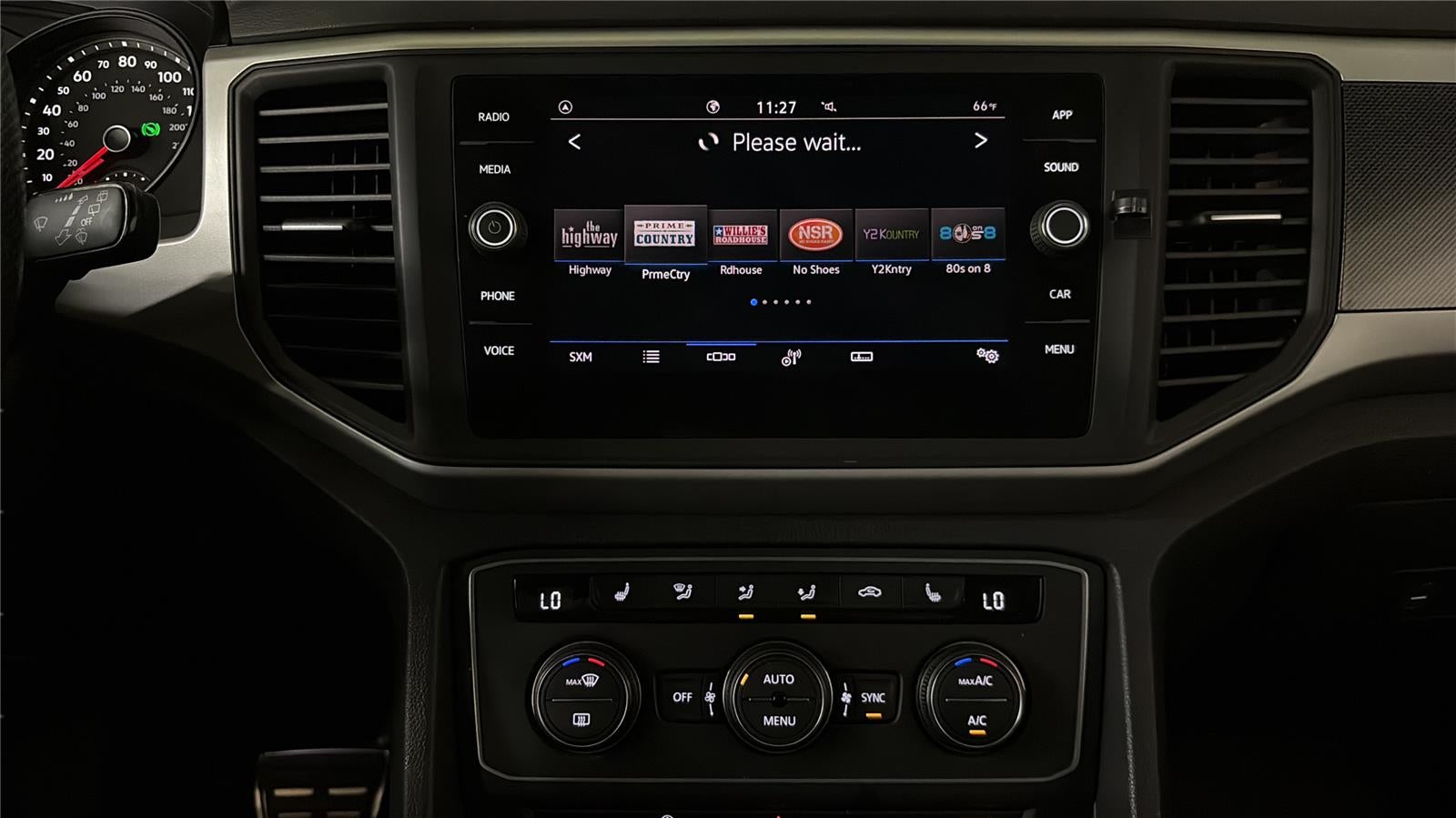 2021 Volkswagen Atlas Cross Sport 3.6L V6 SE w/Technology R-Line