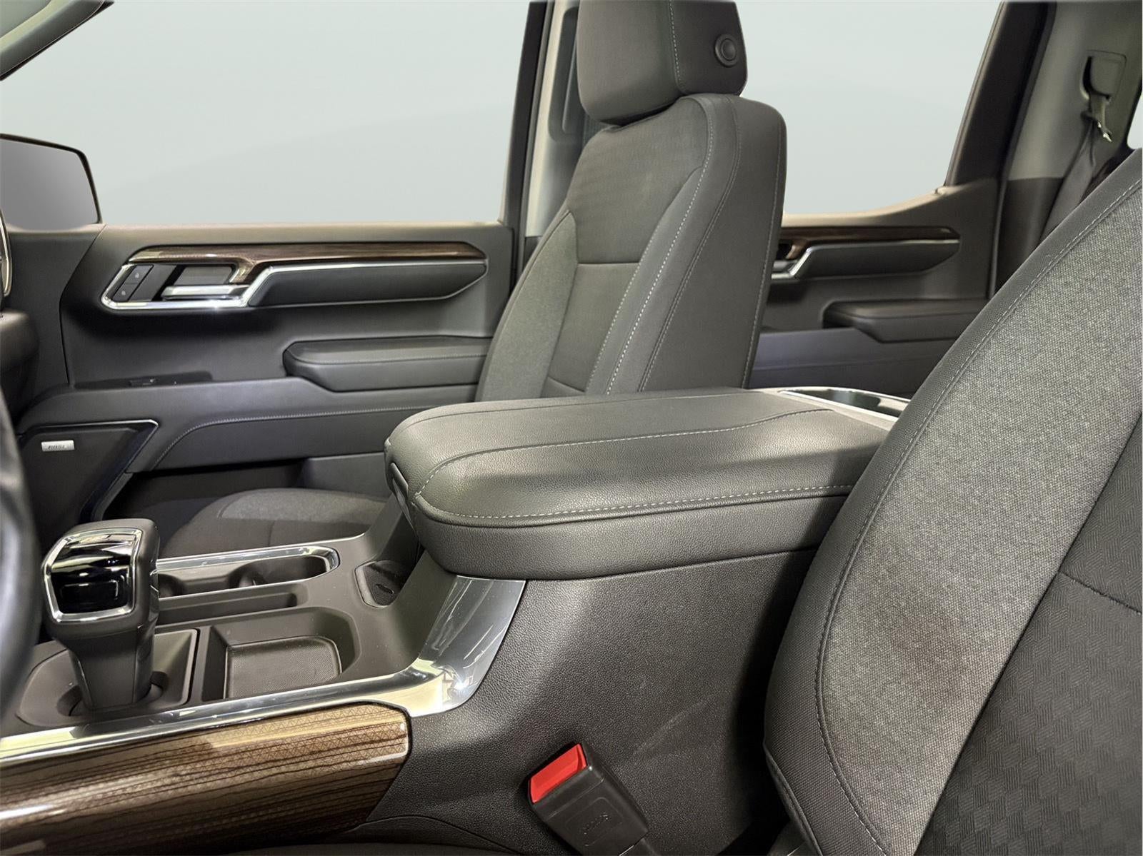 2024 Chevrolet Silverado RST