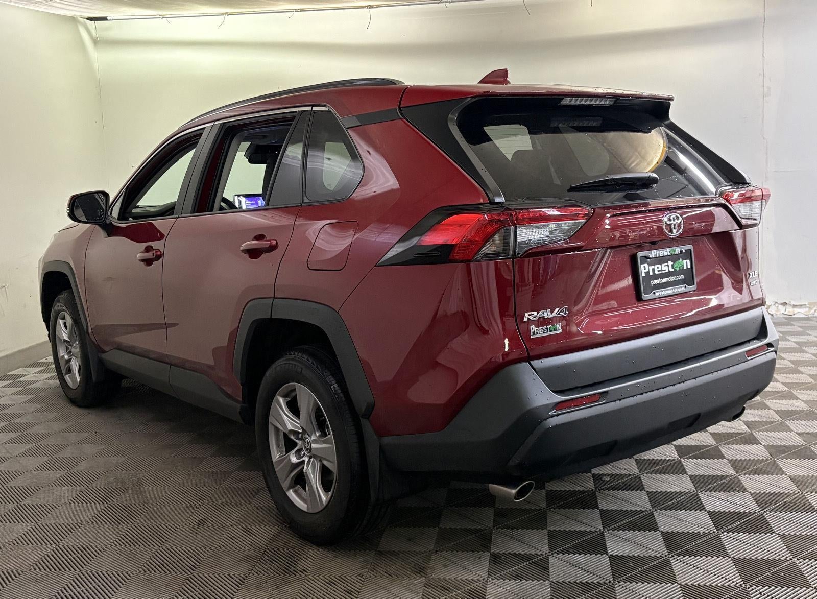 2025 Toyota RAV4 XLE
