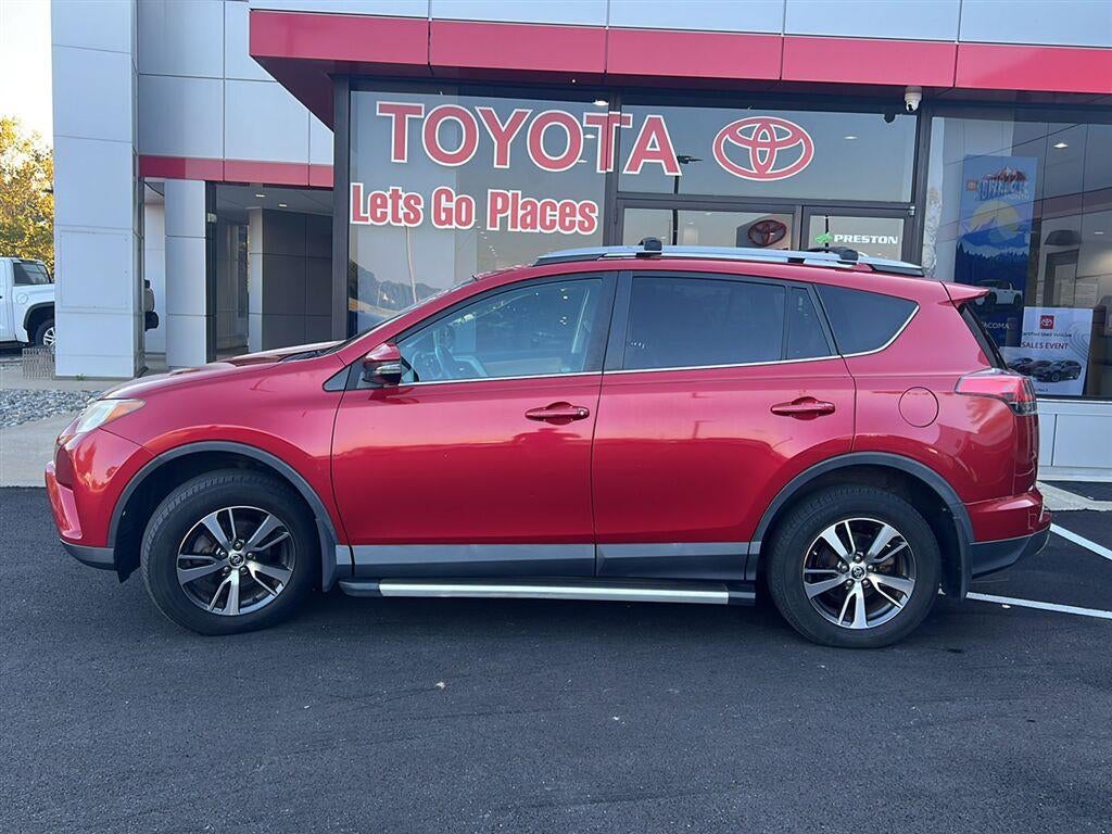 2017 Toyota RAV4 XLE