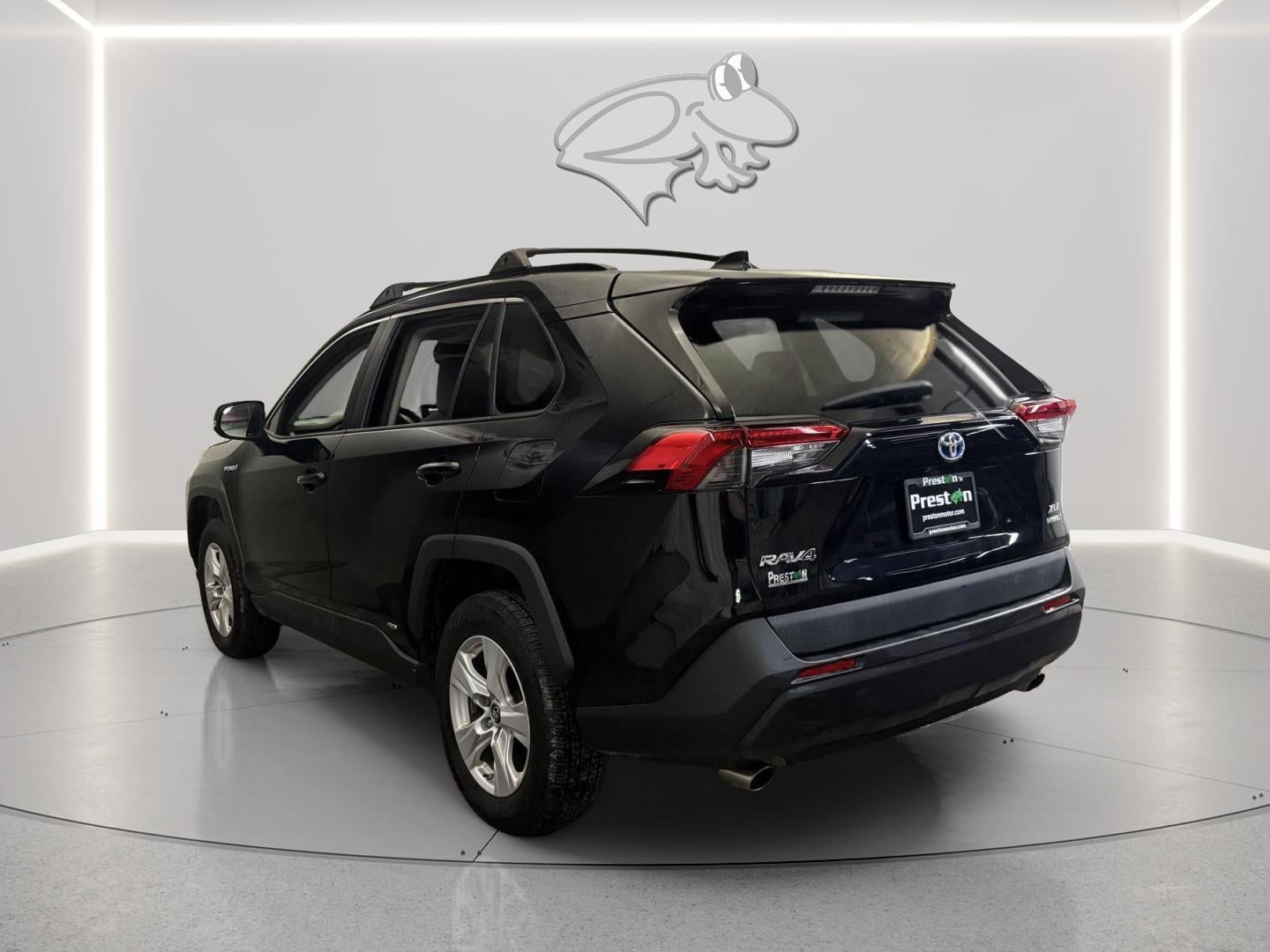2019 Toyota RAV4 HYBRID Hybrid XLE