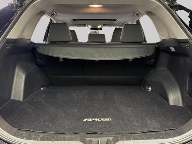 2019 Toyota RAV4 HYBRID Hybrid XLE