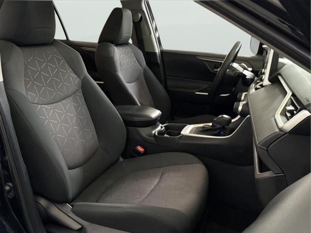 2019 Toyota RAV4 HYBRID Hybrid XLE