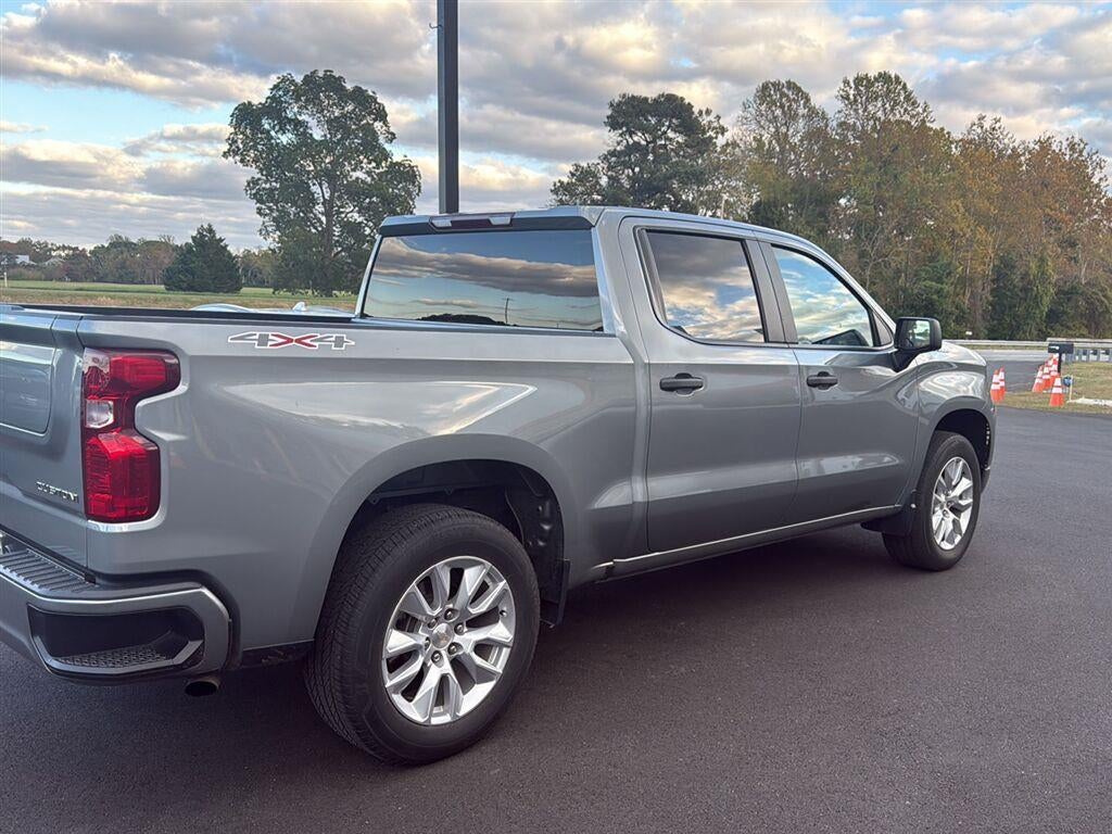 2023 Chevrolet Silverado Custom