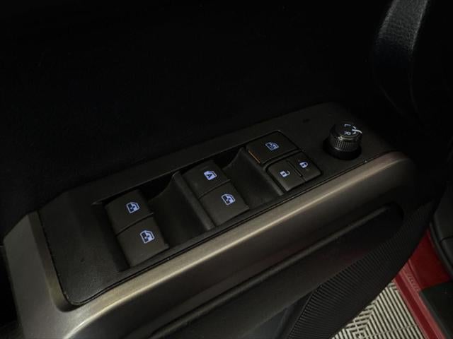 2019 Toyota TACOMA SR5 SR5