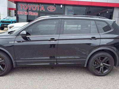 2024 Volkswagen Tiguan SE R-Line Black
