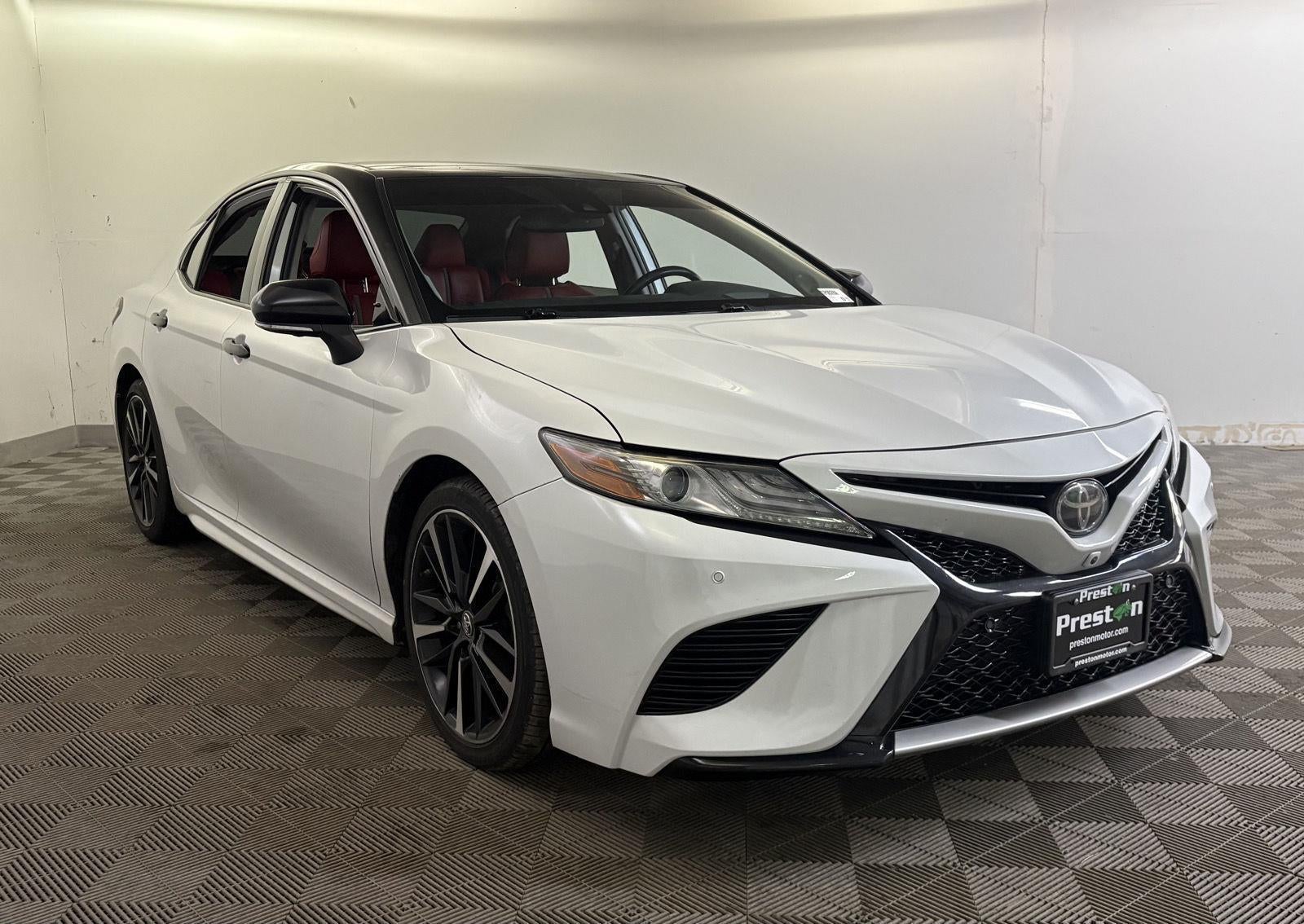 2019 Toyota CAMRY XSE