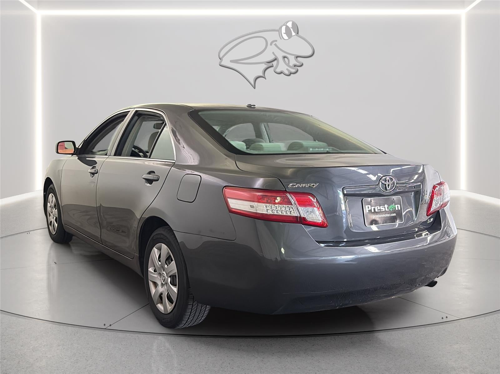 2011 Toyota CAMRY LE