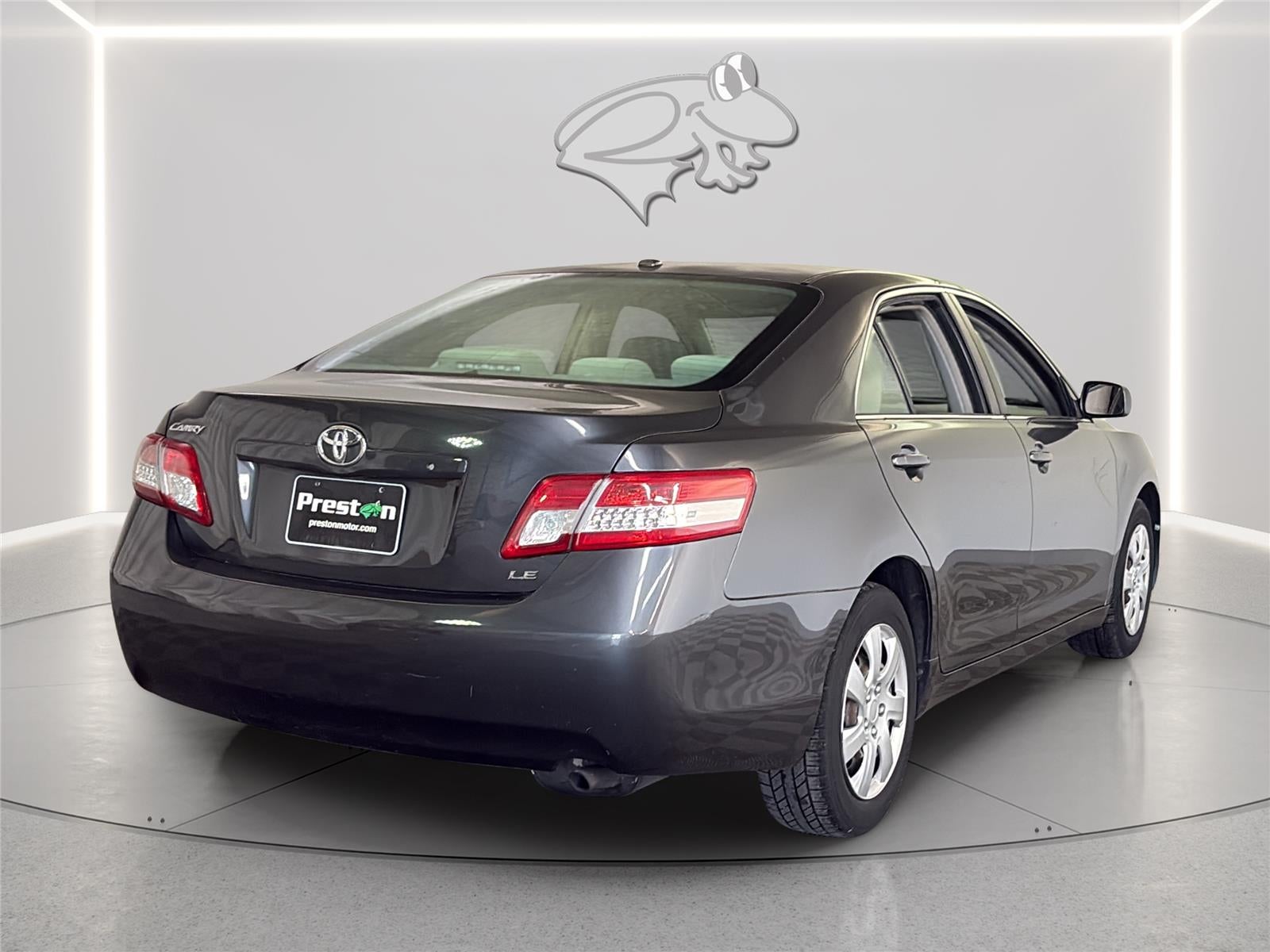 2011 Toyota CAMRY LE