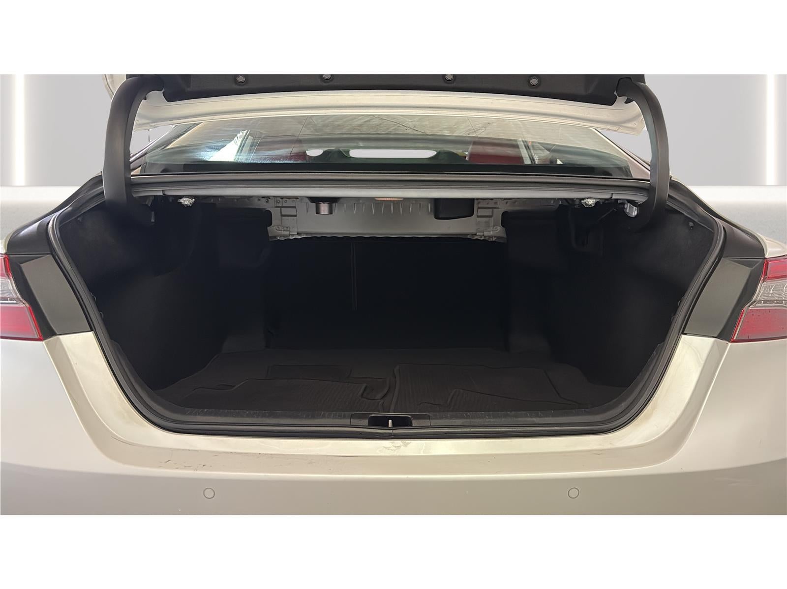 2019 Toyota CAMRY XSE V6