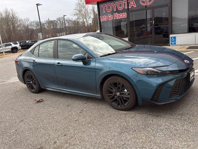 2025 Toyota Camry SE
