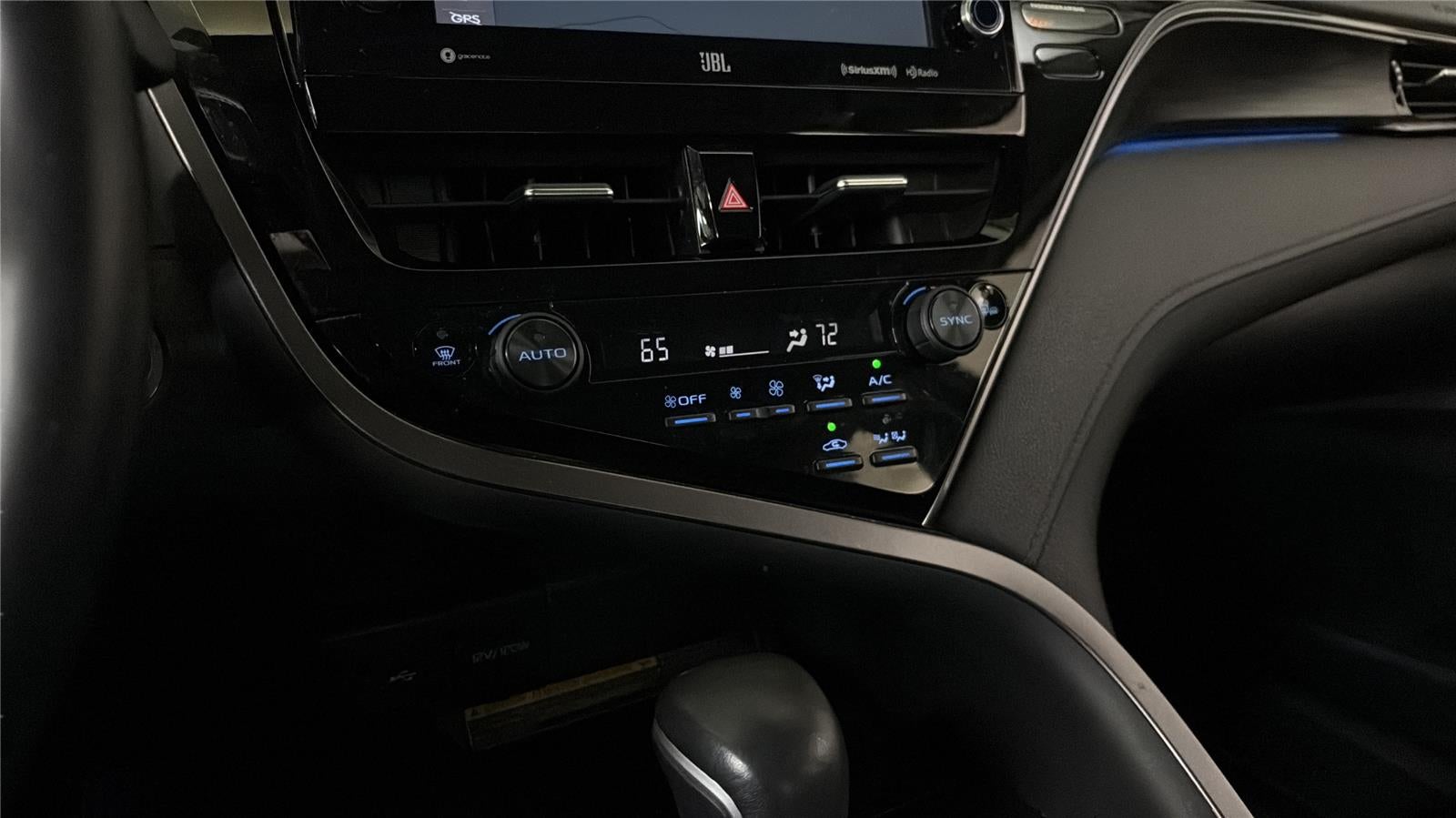 2021 Toyota CAMRY XLE