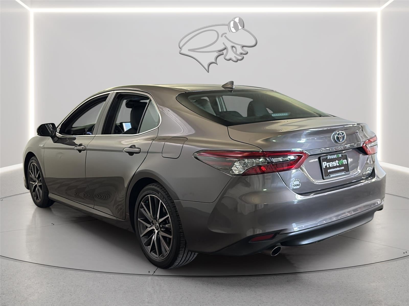 2021 Toyota CAMRY XLE