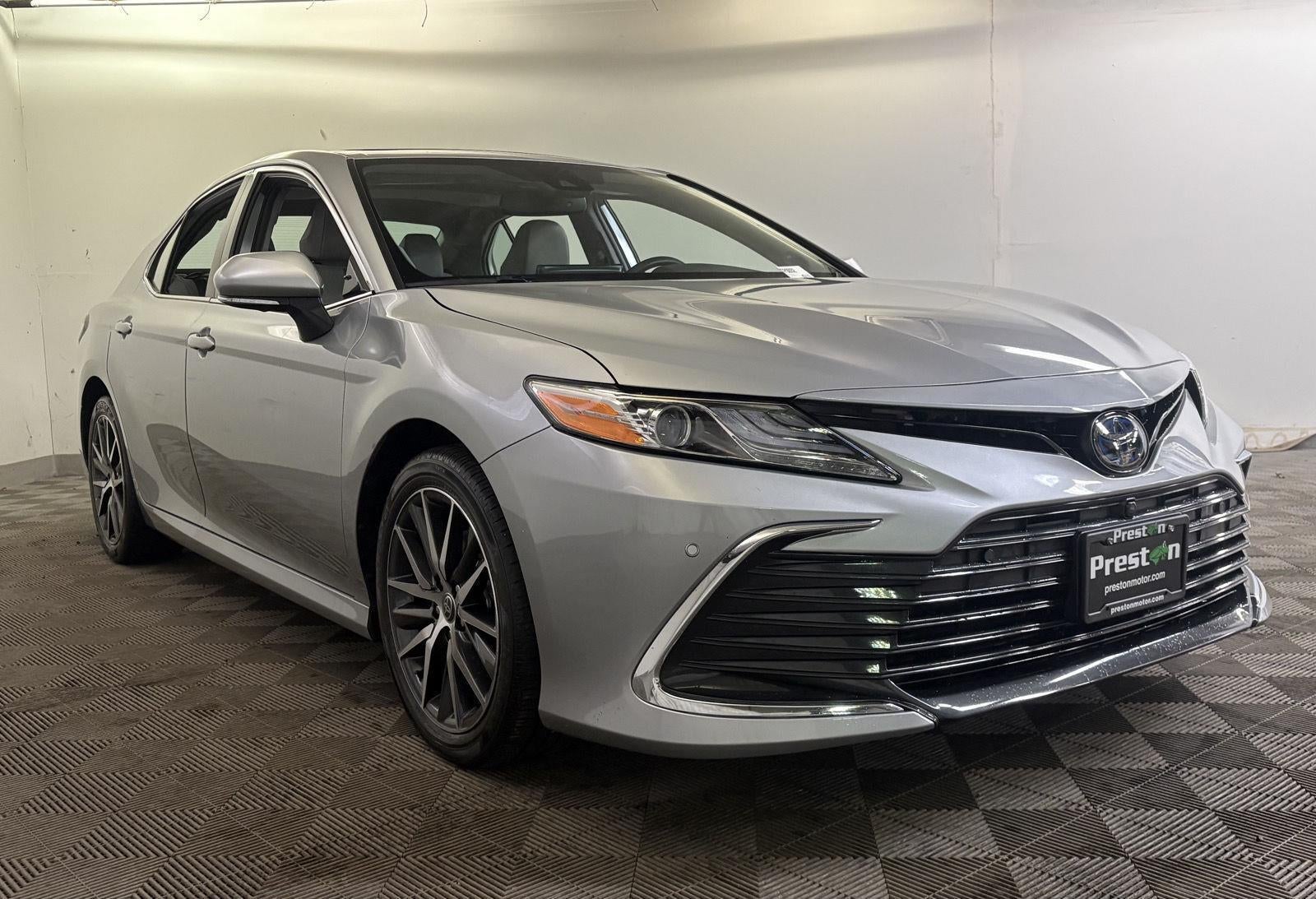 2022 Toyota CAMRY XLE