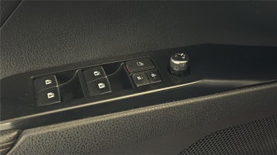2020 Toyota Camry Hybrid XLE