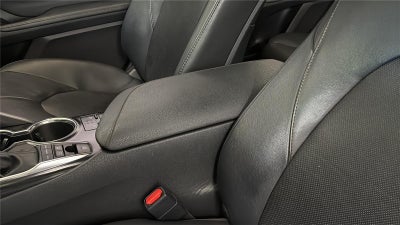 2020 Toyota Camry Hybrid XLE