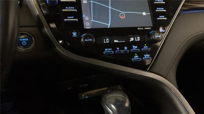 2020 Toyota Camry Hybrid XLE