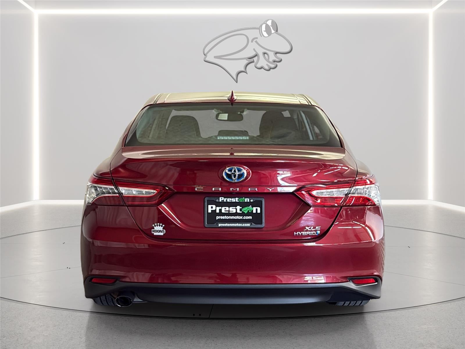 2020 Toyota Camry Hybrid XLE