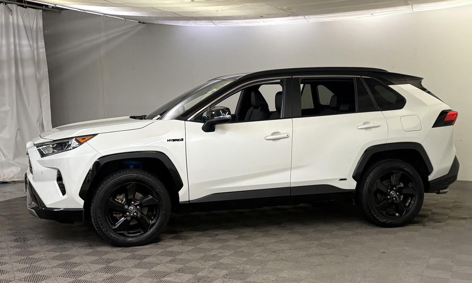 2020 Toyota RAV4 HYBRID XSE
