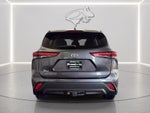 2020 Toyota Highlander LE