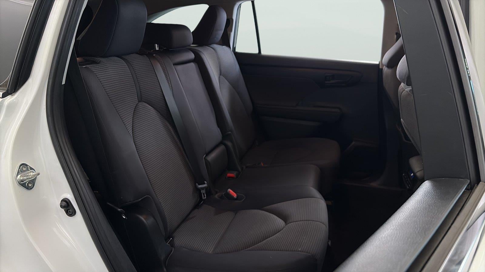 2020 Toyota Highlander LE