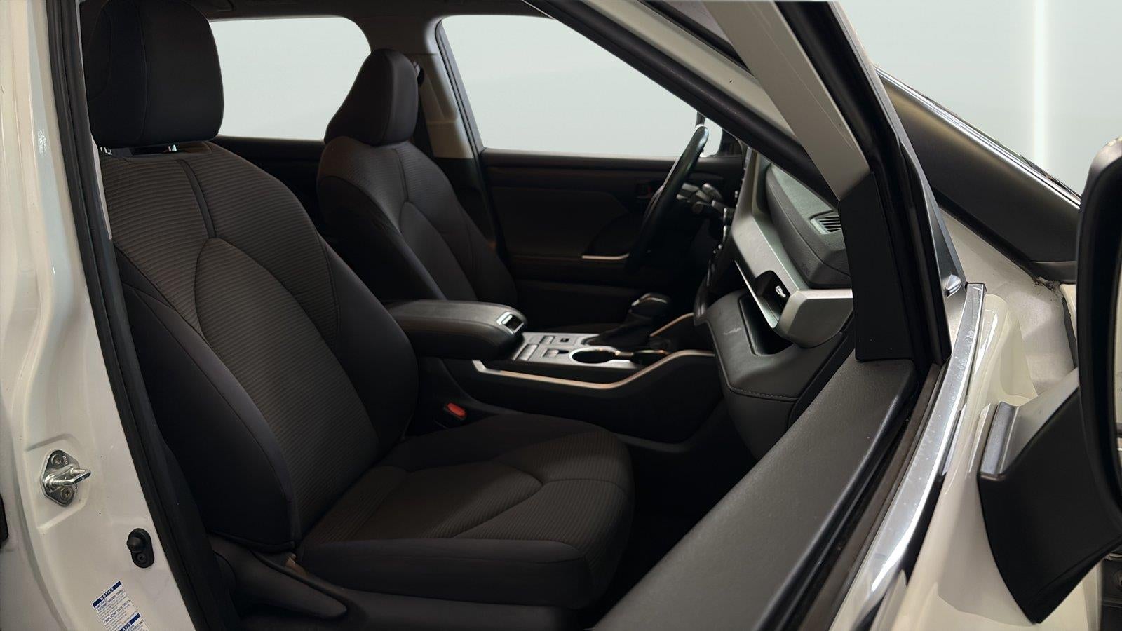 2020 Toyota Highlander LE