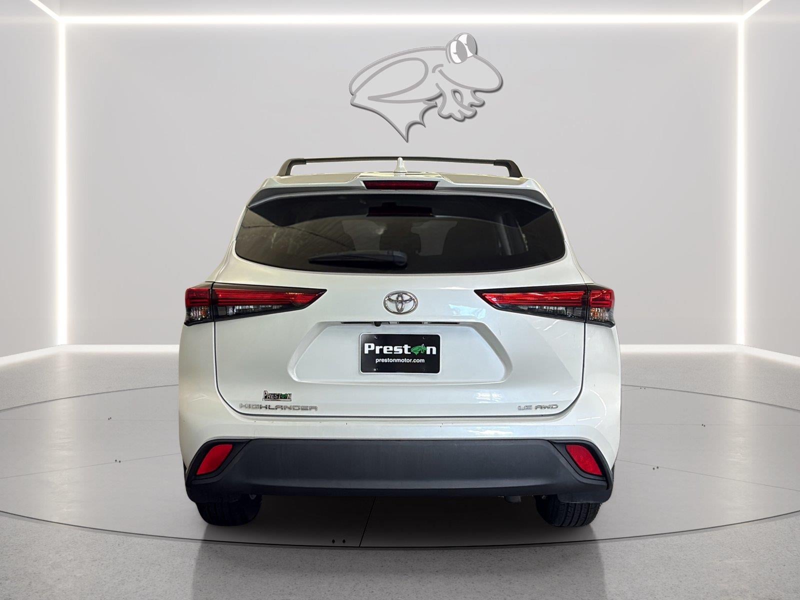 2020 Toyota Highlander LE