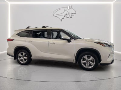 2020 Toyota Highlander LE