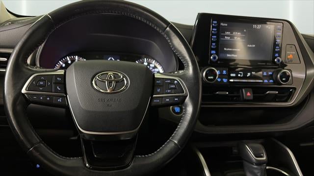 2020 Toyota Highlander LE