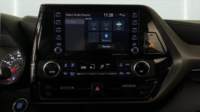 2020 Toyota Highlander LE