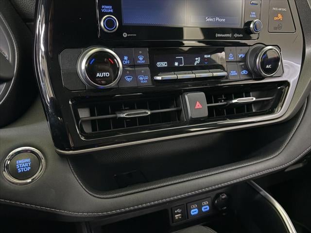 2022 Toyota HIGHLANDER LE