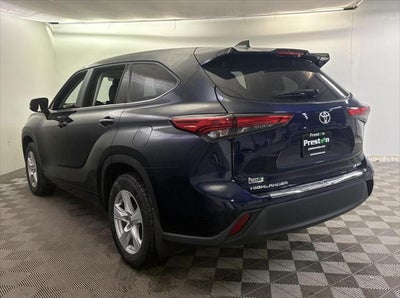 2022 Toyota HIGHLANDER LE