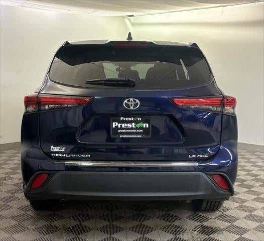 2022 Toyota HIGHLANDER LE