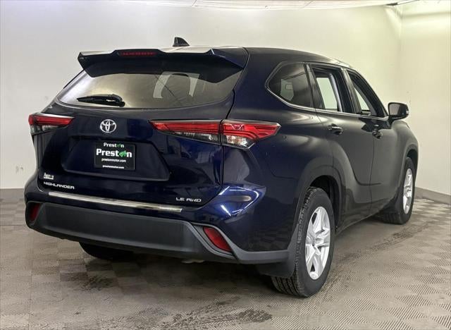 2022 Toyota HIGHLANDER LE