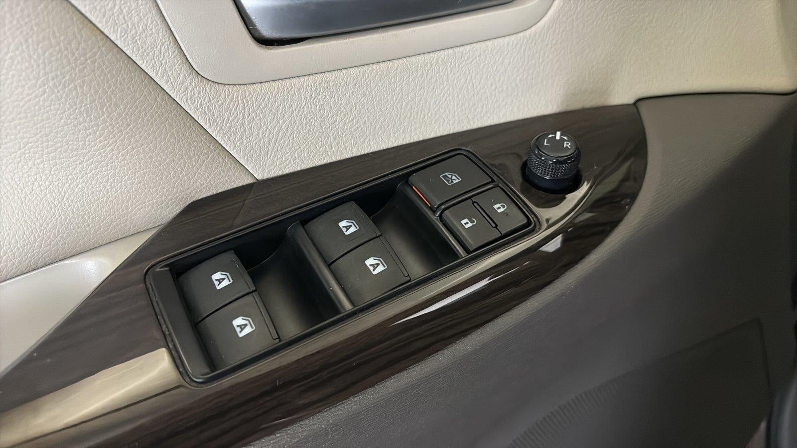 2019 Toyota Sienna XLE 7-Passenger