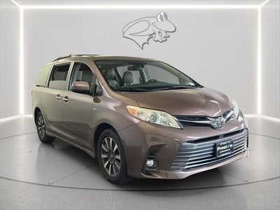 2019 Toyota Sienna XLE 7-Passenger