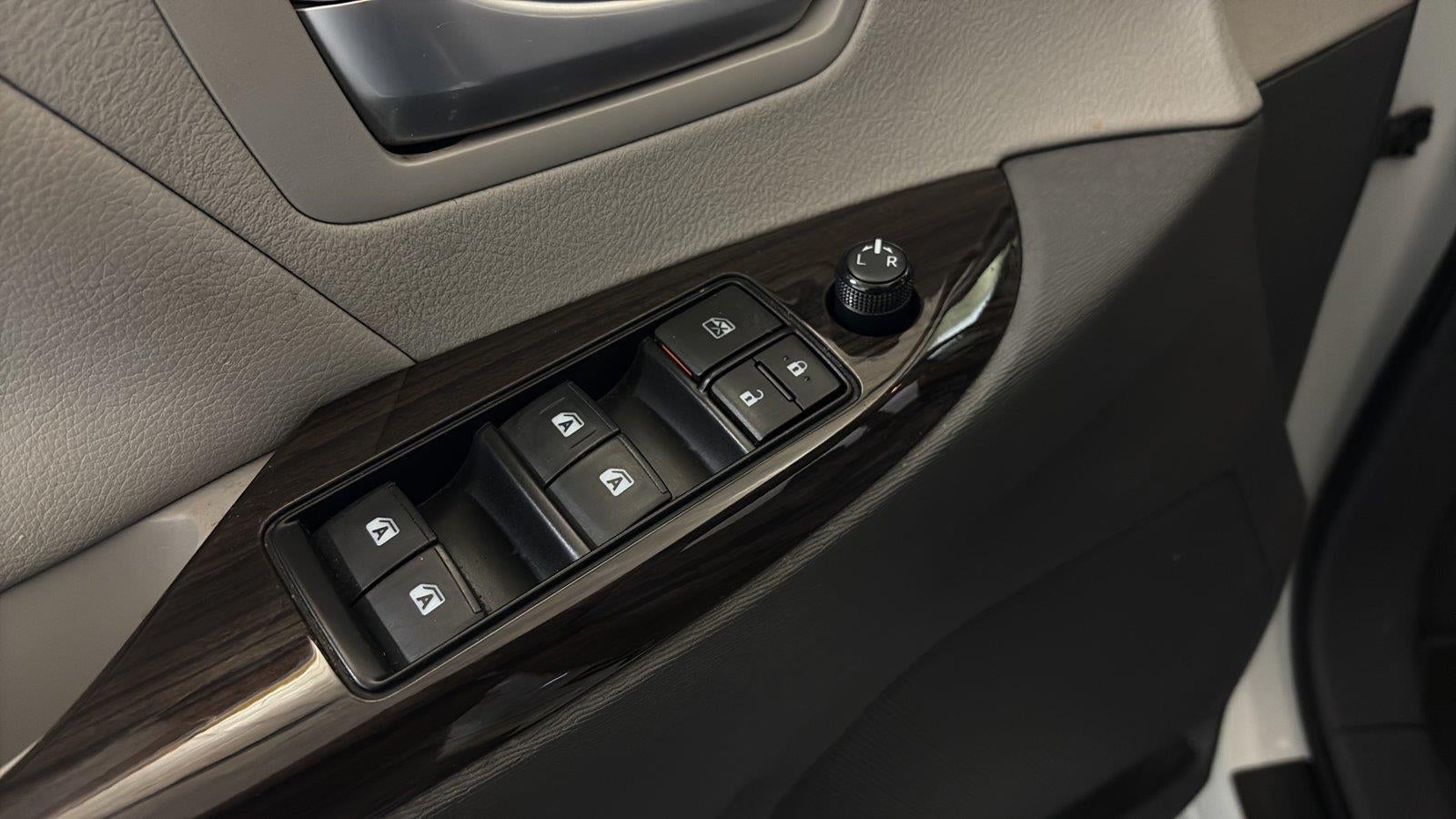 2019 Toyota Sienna XLE 7-Passenger