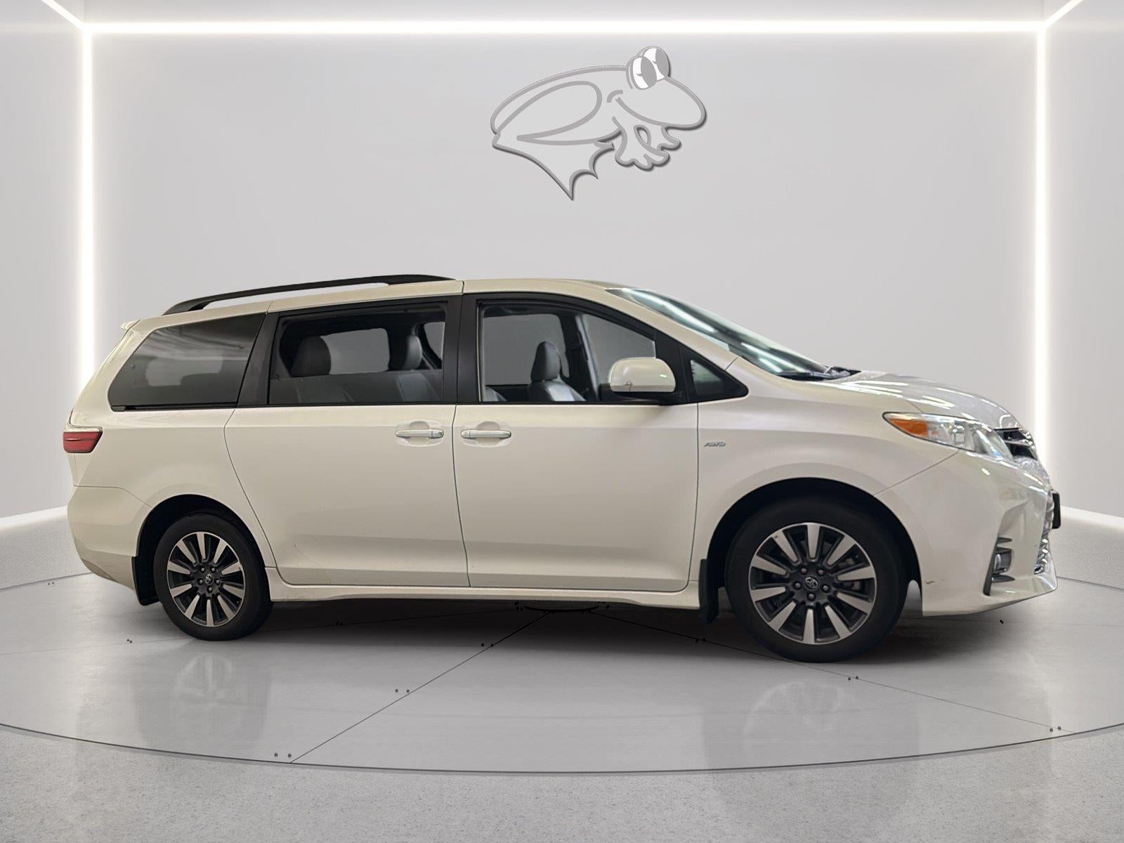 2019 Toyota Sienna XLE 7-Passenger