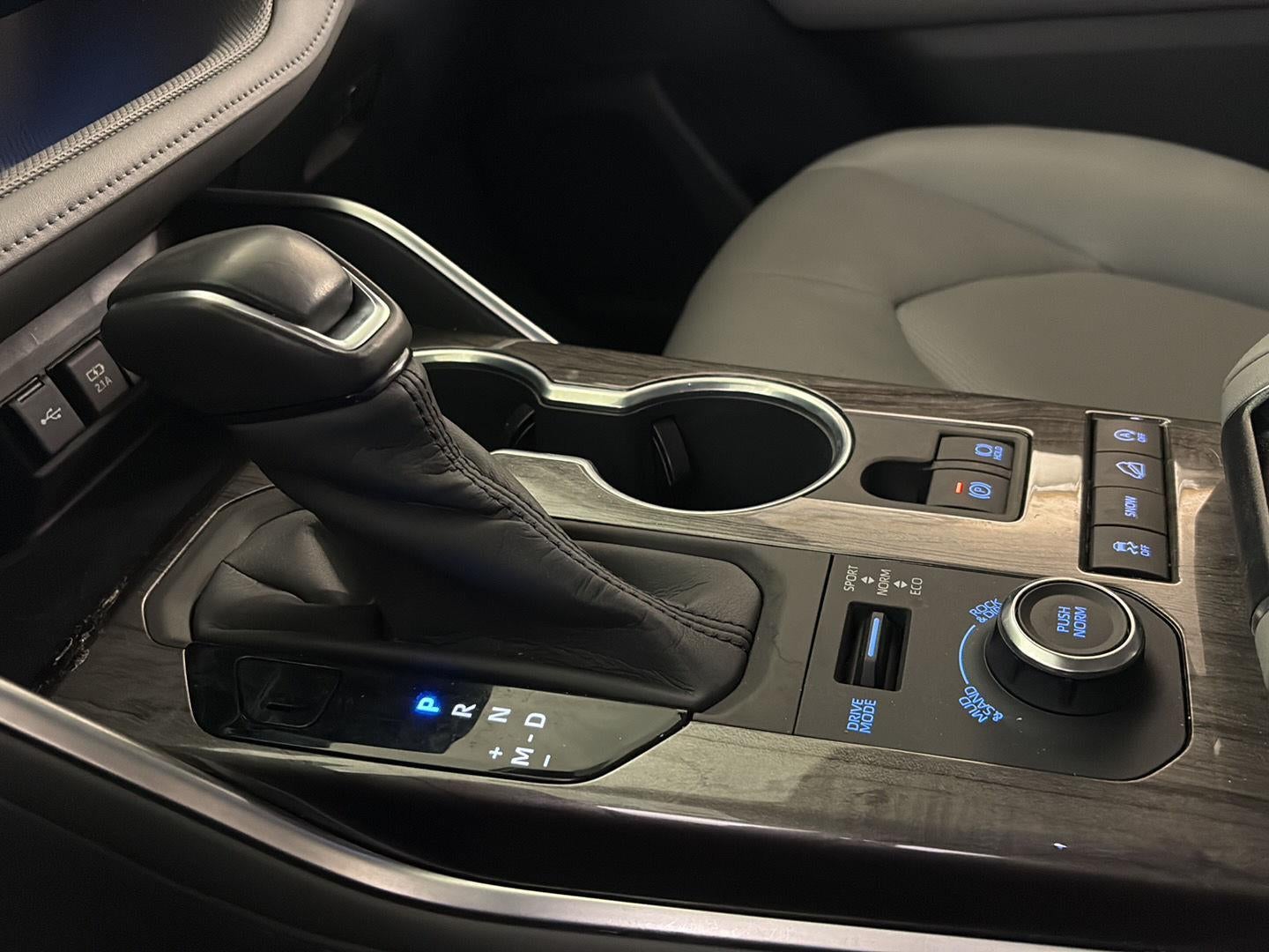 2020 Toyota HIGHLANDER Limited