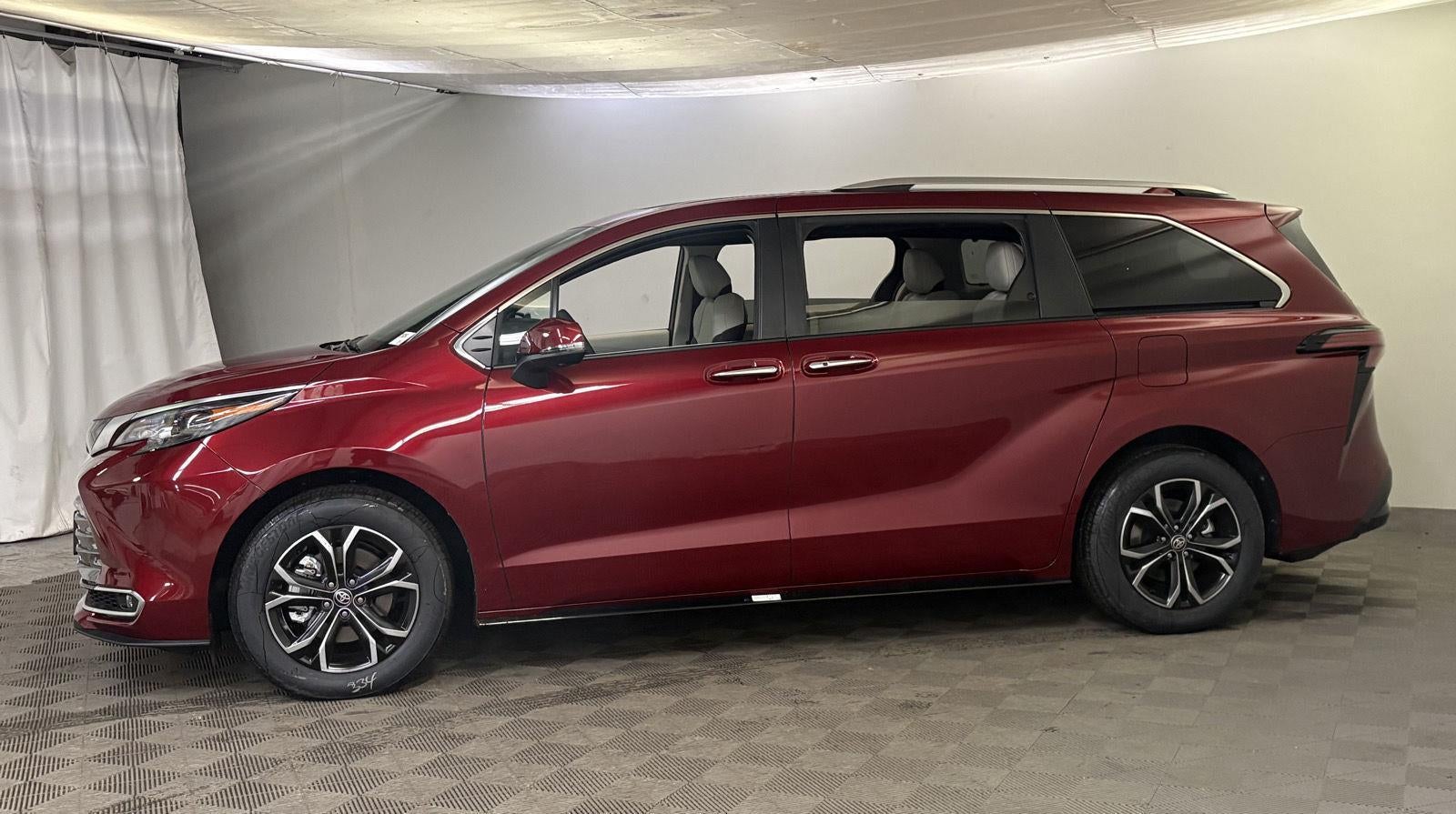 2026 Toyota Sienna Platinum 7-Passenger