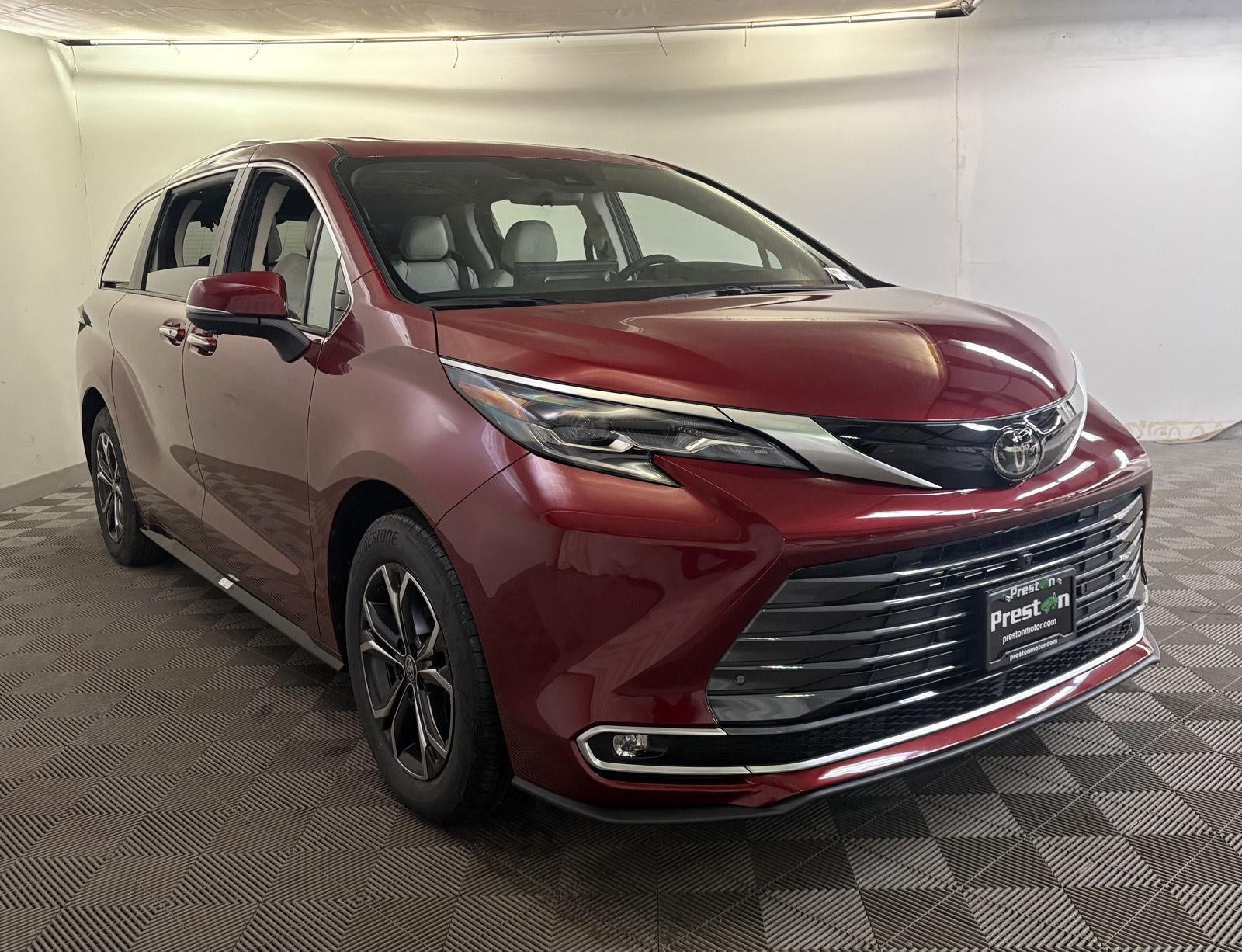 2026 Toyota Sienna Platinum 7-Passenger